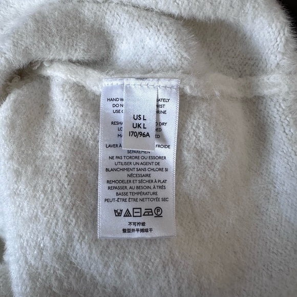 Urban Outfitters Crop Fuzzy Top - Picture 3 of 3